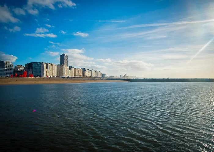 Stormvogel B3 - OOSTENDE - SEAVIEW Studio met frontaal zeezicht 4pers direct aan het strand